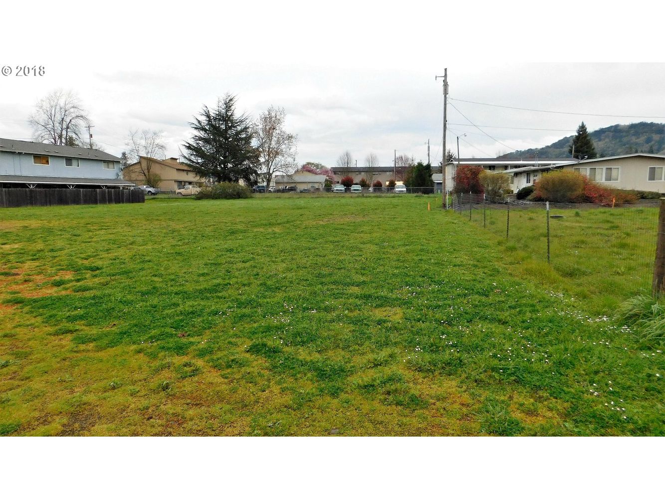 2837 W Harvard Ave, Roseburg, OR 97471